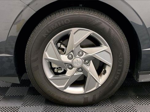 Certified 2025 Hyundai Sonata SE image 7