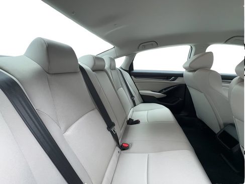 Used 2022 Honda Accord LX image 25