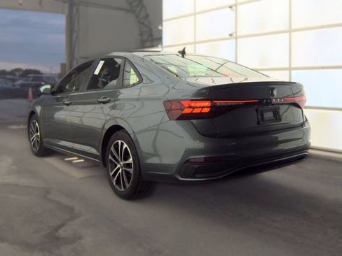 Used 2025 Volkswagen Jetta Sport FWD image 3