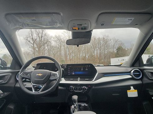 New 2026 Chevrolet Trax LT w/ Driver Confidence Package image 24