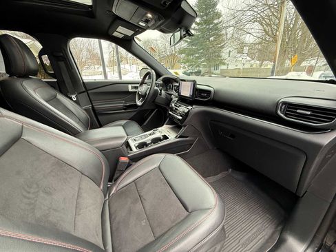 Used 2024 Ford Explorer ST-Line w/ Class IV Trailer Tow Package image 42