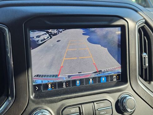 Used 2022 GMC Sierra 3500 AT4 w/ AT4 Premium Plus Package image 24