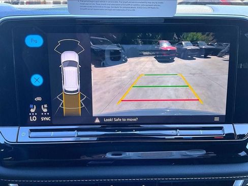 Used 2026 Volkswagen Atlas Cross Sport SE w/ Panoramic Sunroof Package FWD image 24