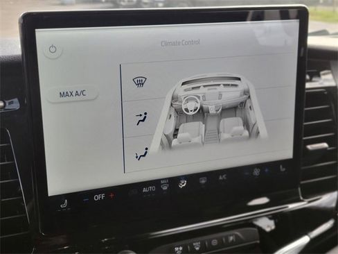 Used 2023 Ford Transit 350 XLT image 28