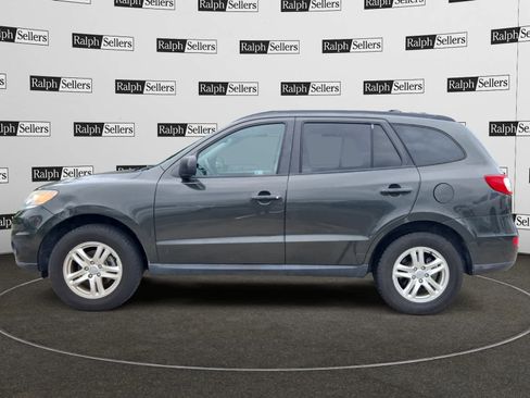 Used 2012 Hyundai Santa Fe GLS FWD image 3
