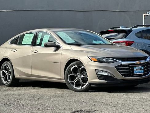 Used 2024 Chevrolet Malibu LT image 2