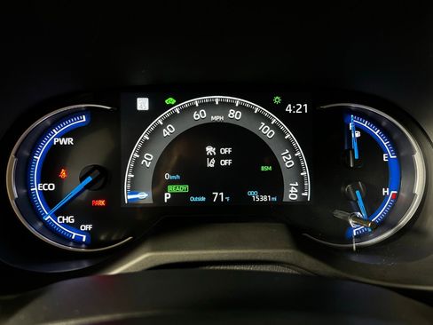 Certified 2025 Toyota RAV4 XLE image 16