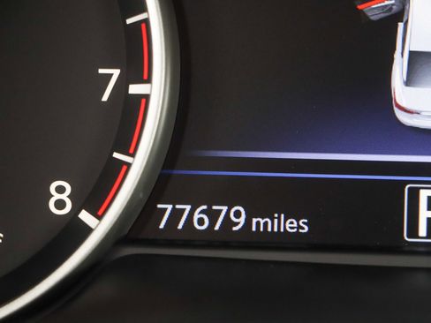 Used 2017 Nissan Maxima SR w/ Midnight Edition image 16