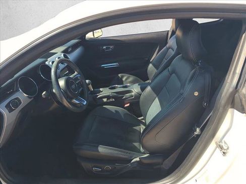 Used 2017 Ford Mustang Premium image 14