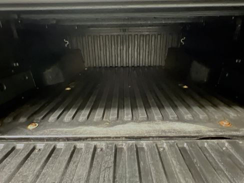 Used 2018 Toyota Tacoma SR5 image 33