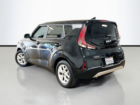 Certified 2023 Kia Soul LX w/ LX Technology Package image 5
