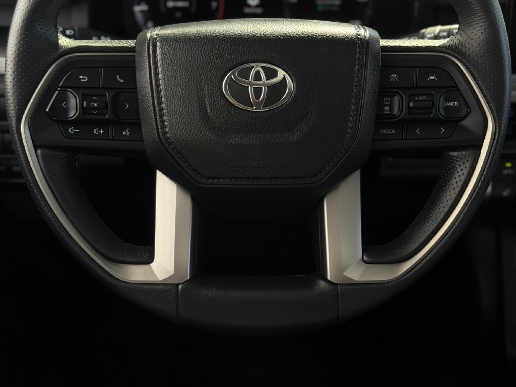 Certified 2025 Toyota 4Runner TRD Off-Road Premium AWD/4WD image 16
