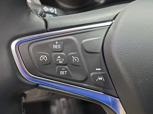 Used 2024 Chevrolet Equinox LT AWD/4WD image 17