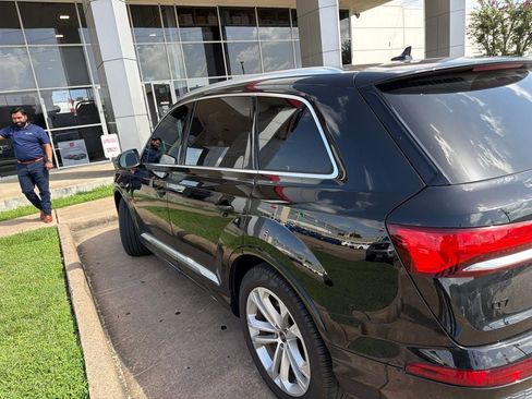 Used 2025 Audi Q7 3.0T Prestige AWD/4WD image 2