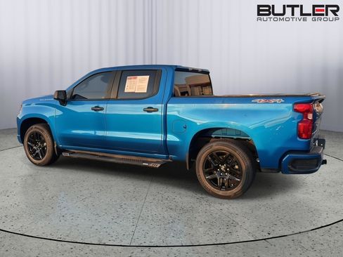 Used 2023 Chevrolet Silverado 1500 Custom AWD/4WD image 3