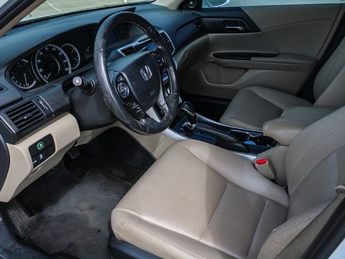 Used 2013 Honda Accord EX-L image 17