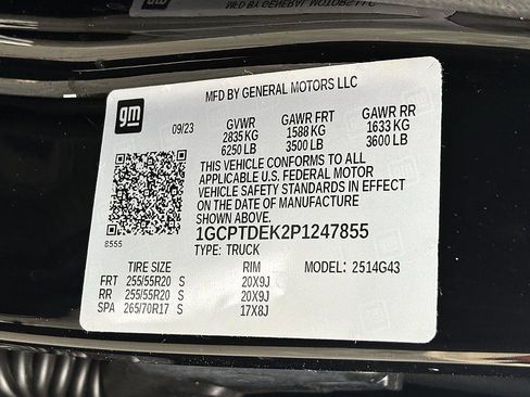 Used 2023 Chevrolet Colorado Z71 w/ Z71 Convenience Package 2 AWD/4WD image 23