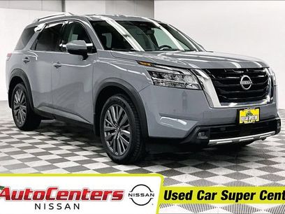 Used 2024 Nissan Pathfinder SL