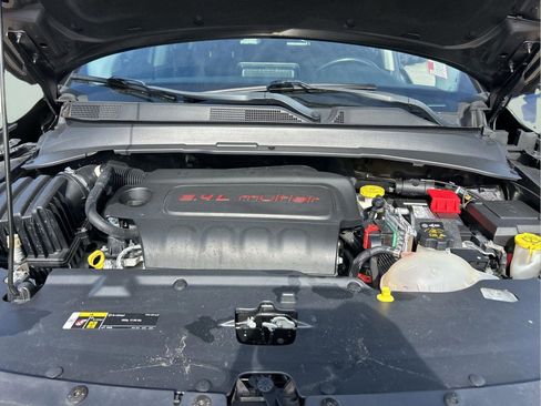 Certified 2022 Jeep Compass Latitude w/ Convenience Group image 36