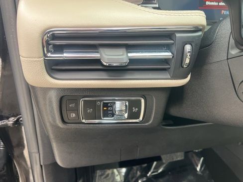 Used 2025 Lincoln Corsair Grand Touring w/ Equipment Group 301A image 42