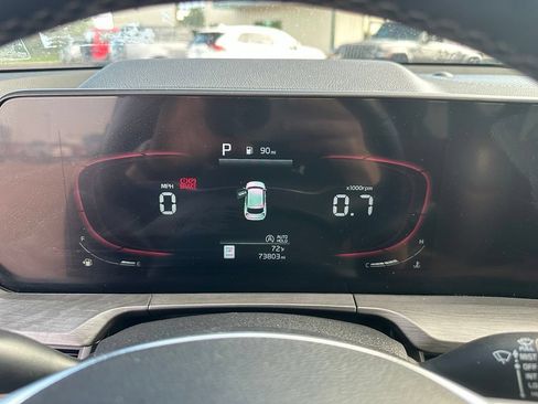 Used 2023 Kia Telluride EX X-Line AWD/4WD image 10