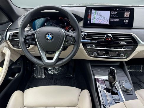 Certified 2023 BMW 530i xDrive w/ Premium Package AWD/4WD image 28