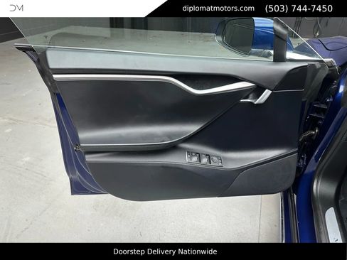 Used 2019 Tesla Model S Performance image 23