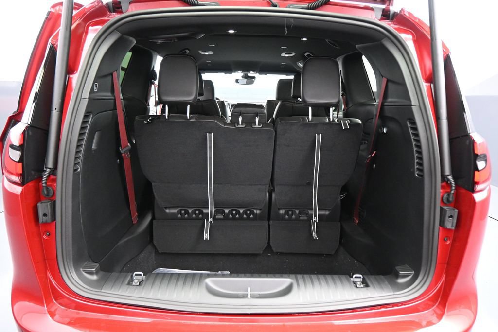 New 2027 Chrysler Pacifica Select FWD image 29