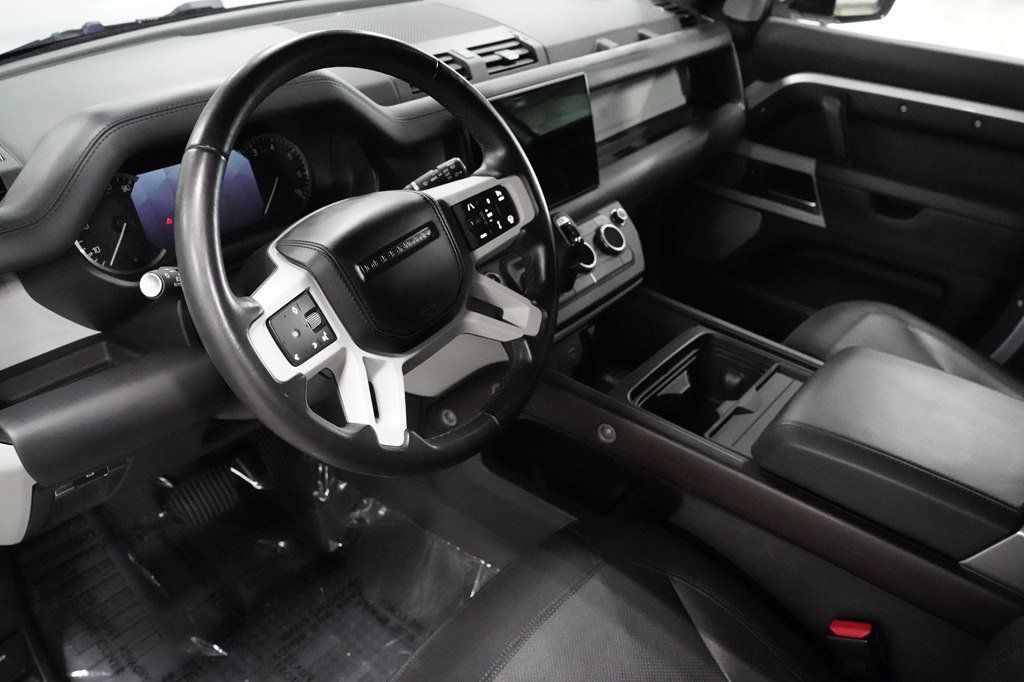 Used 2023 Land Rover Defender 130 X-Dynamic SE AWD/4WD image 11