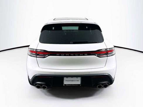 Certified 2023 Porsche Macan image 10