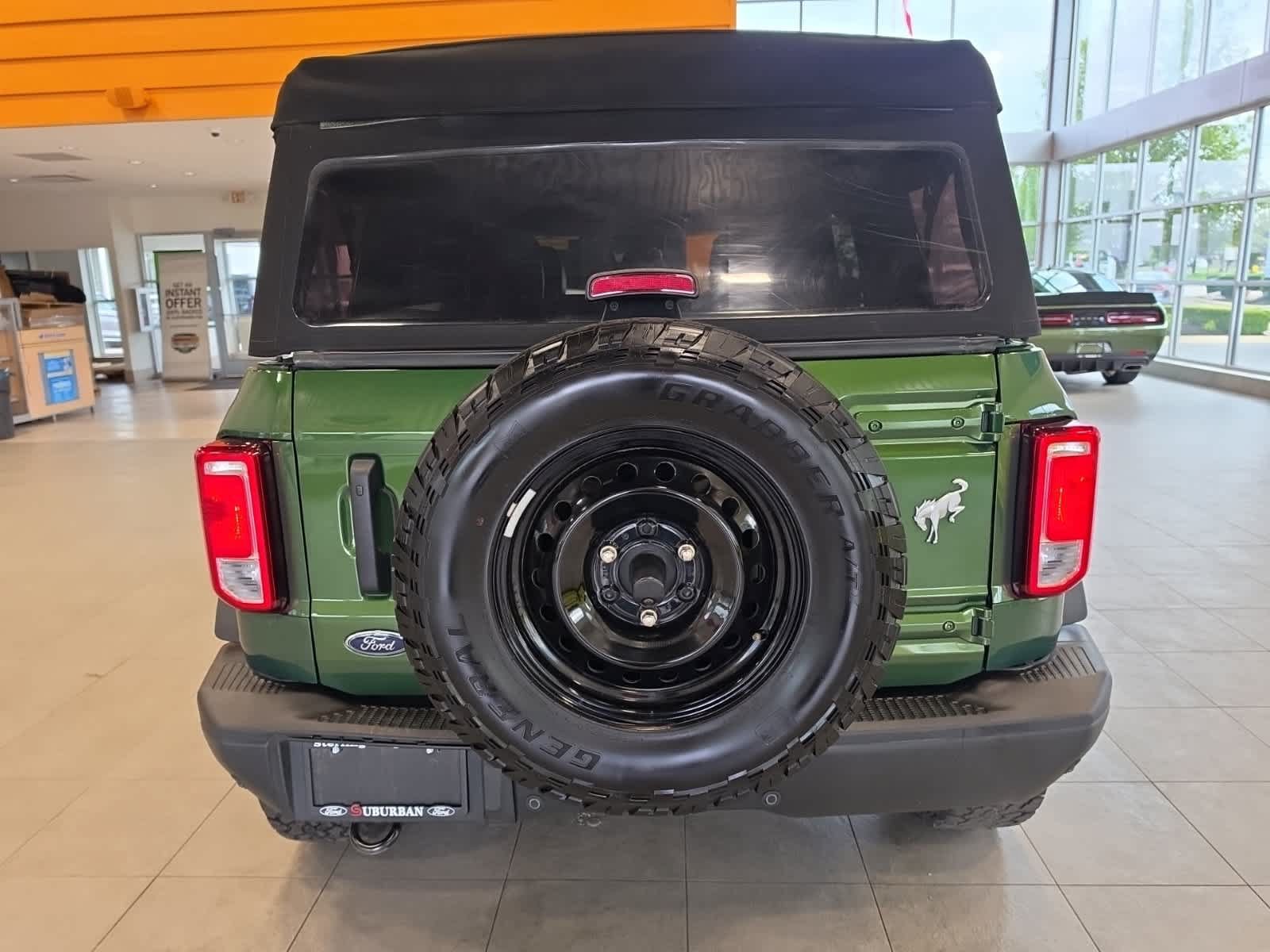 Certified 2023 Ford Bronco Black Diamond AWD/4WD image 9
