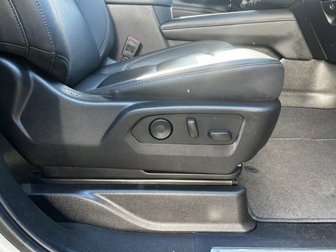 Used 2025 Chevrolet Tahoe Z71 image 31