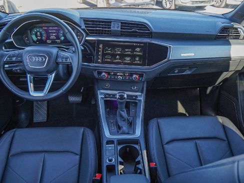 Certified 2025 Audi Q3 2.0T Premium Plus w/ Premium Plus Package image 25