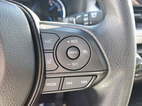 Used 2016 Toyota Highlander Limited image 26