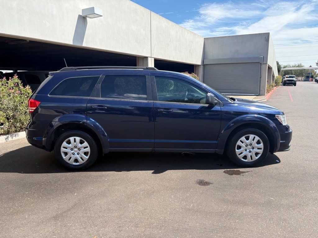 Used 2020 Dodge Journey SE w/ SE Popular Equipment Group FWD image 5