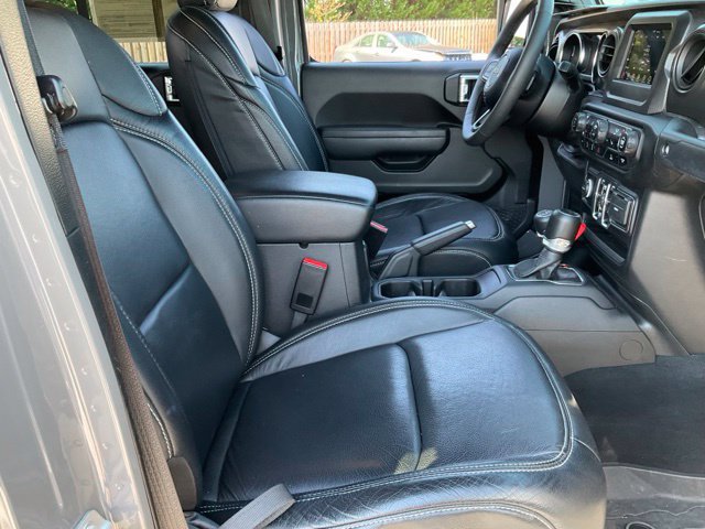 Used 2023 Jeep Gladiator Sport AWD/4WD image 17