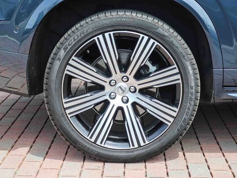 Used 2024 Volvo XC90 T8 Plus w/ Protection Package Premier AWD/4WD image 10