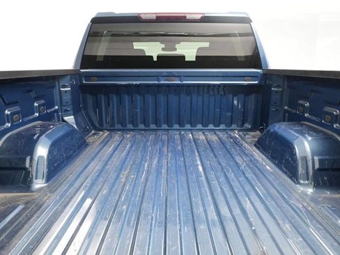 Used 2024 Chevrolet Silverado 1500 LT AWD/4WD image 32