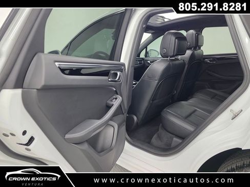 Used 2023 Porsche Macan S AWD/4WD image 22