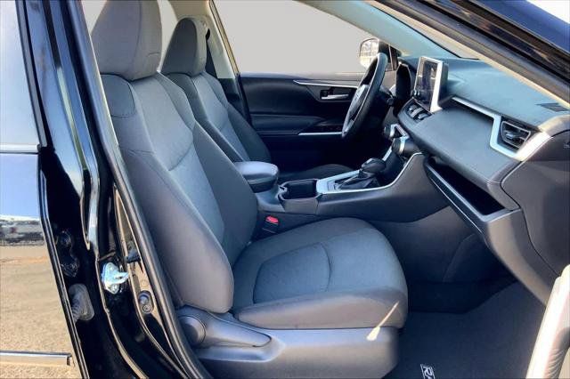 Certified 2025 Toyota RAV4 XLE w/ Convenience Package FWD image 9