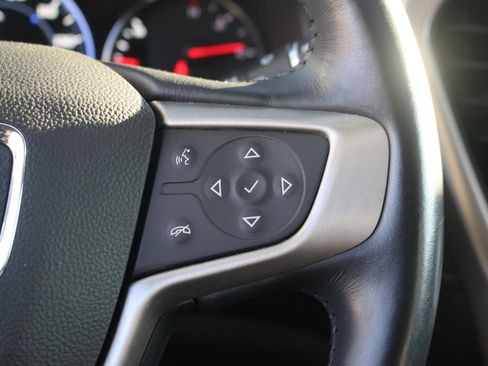 Used 2022 GMC Acadia Denali w/ Denali Ultimate Package image 20