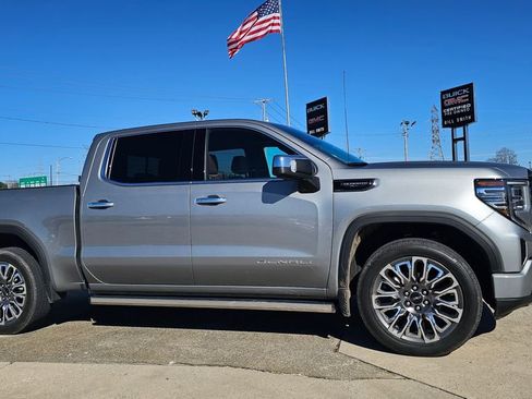 Used 2025 GMC Sierra 1500 Denali Ultimate image 1