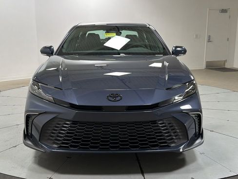 New 2026 Toyota Camry SE image 2