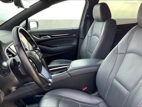 Used 2024 Buick Enclave Premium image 30