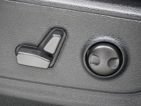 Used 2022 RAM 1500 Lone Star AWD/4WD image 17