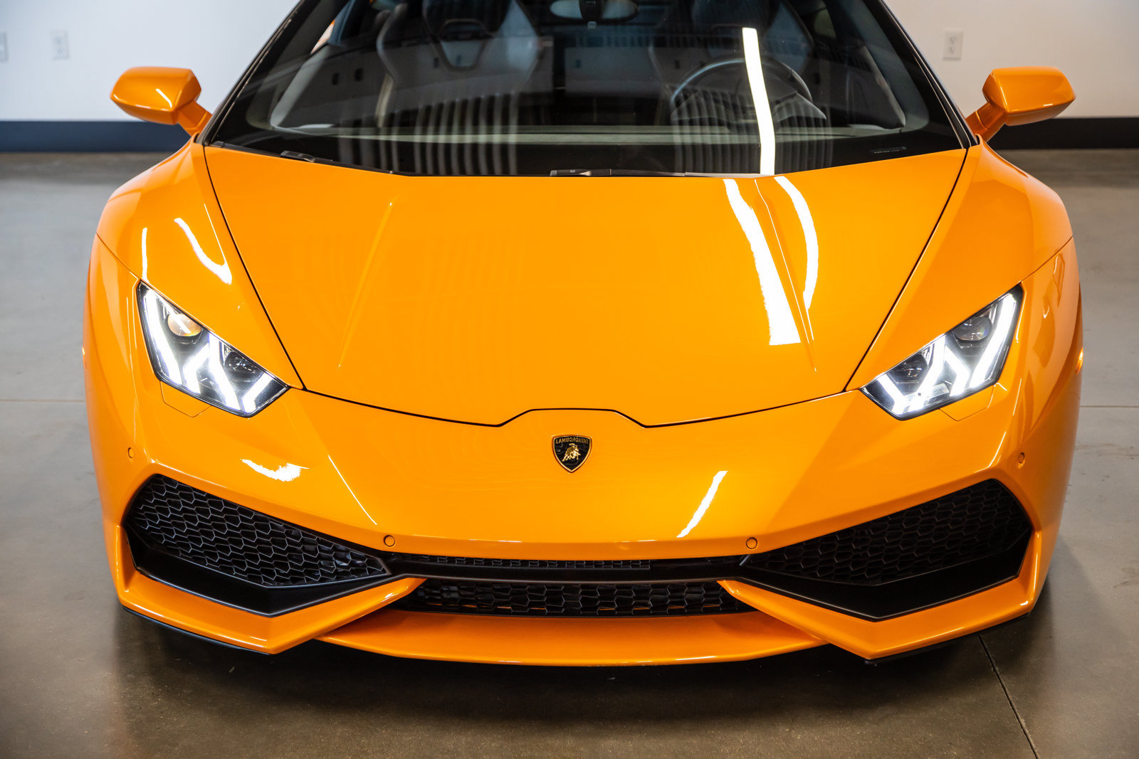 Used 2015 Lamborghini Huracan LP 610-4 AWD/4WD image 4