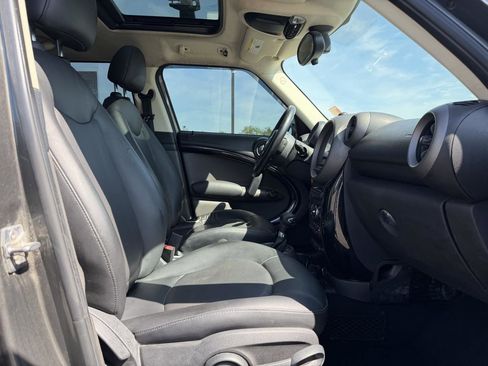 Used 2012 MINI Cooper Countryman FWD image 17