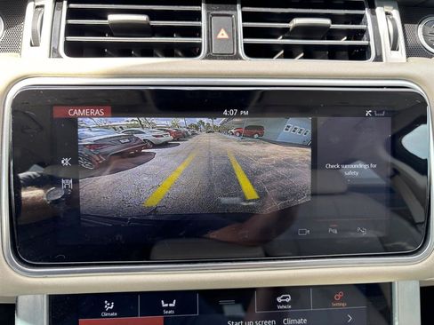 Used 2020 Land Rover Range Rover HSE AWD/4WD image 16
