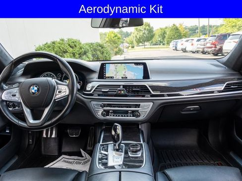 Used 2019 BMW 750i w/ Executive Package RWD image 17