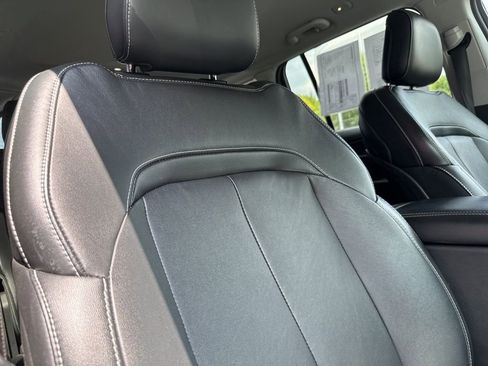 Used 2023 Jeep Grand Cherokee Limited image 61